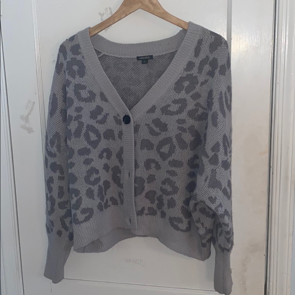 Oversized Gray Leopard Print Cardigan